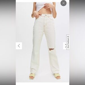 NWT Urban Outfitters BDG Loose Straight Jean – Destroyed Ivory Denim size 27
